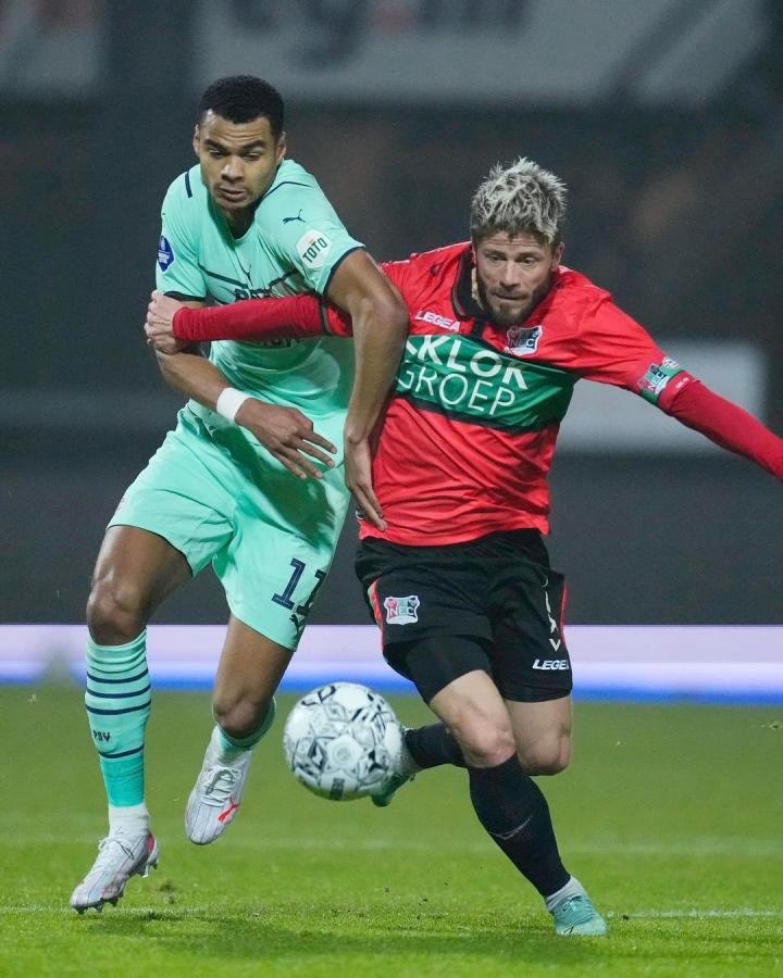 仍是他需要 仍是他需要