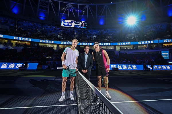 场调整时的 场调整时的