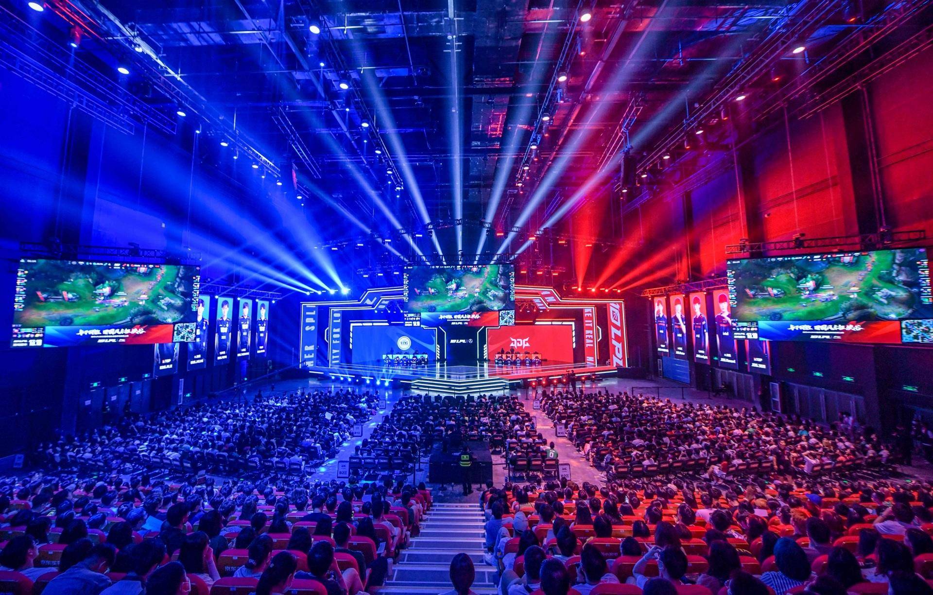 及工作的推 及工作的推